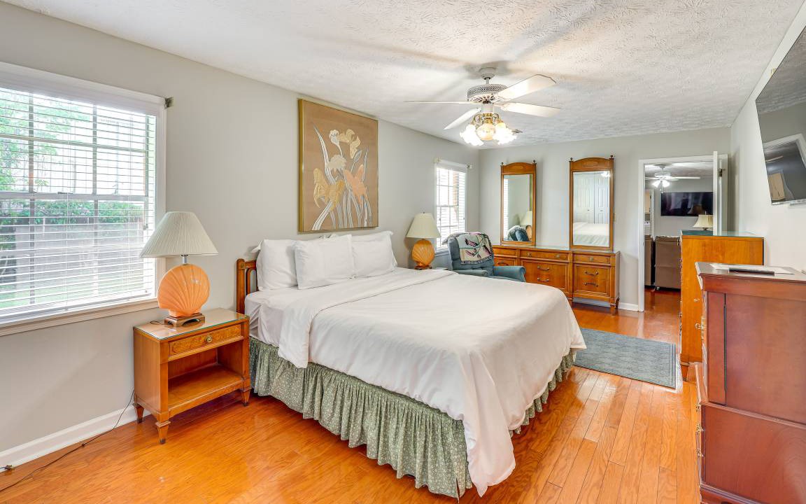 Photo of Bedroom in Montgomery
