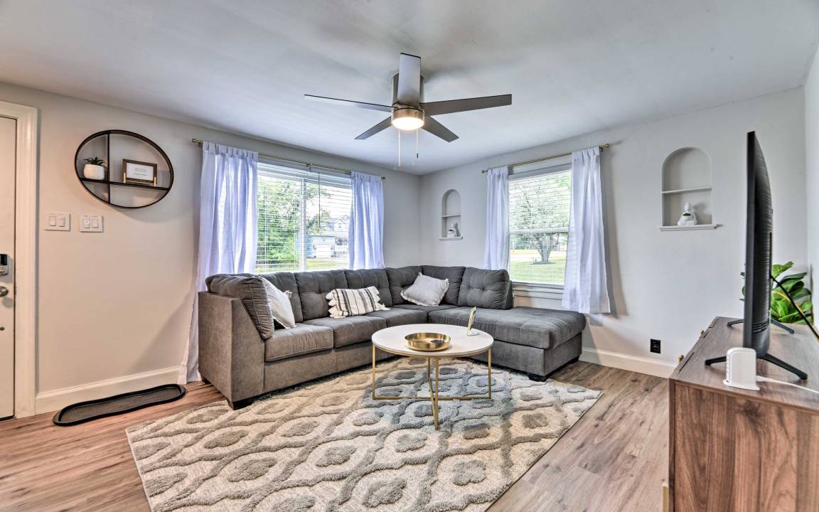 Photo of Livingroom in Orchard Park