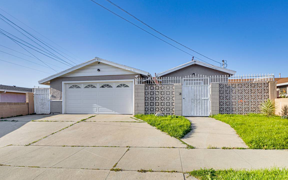 Photo of Others in Compton
