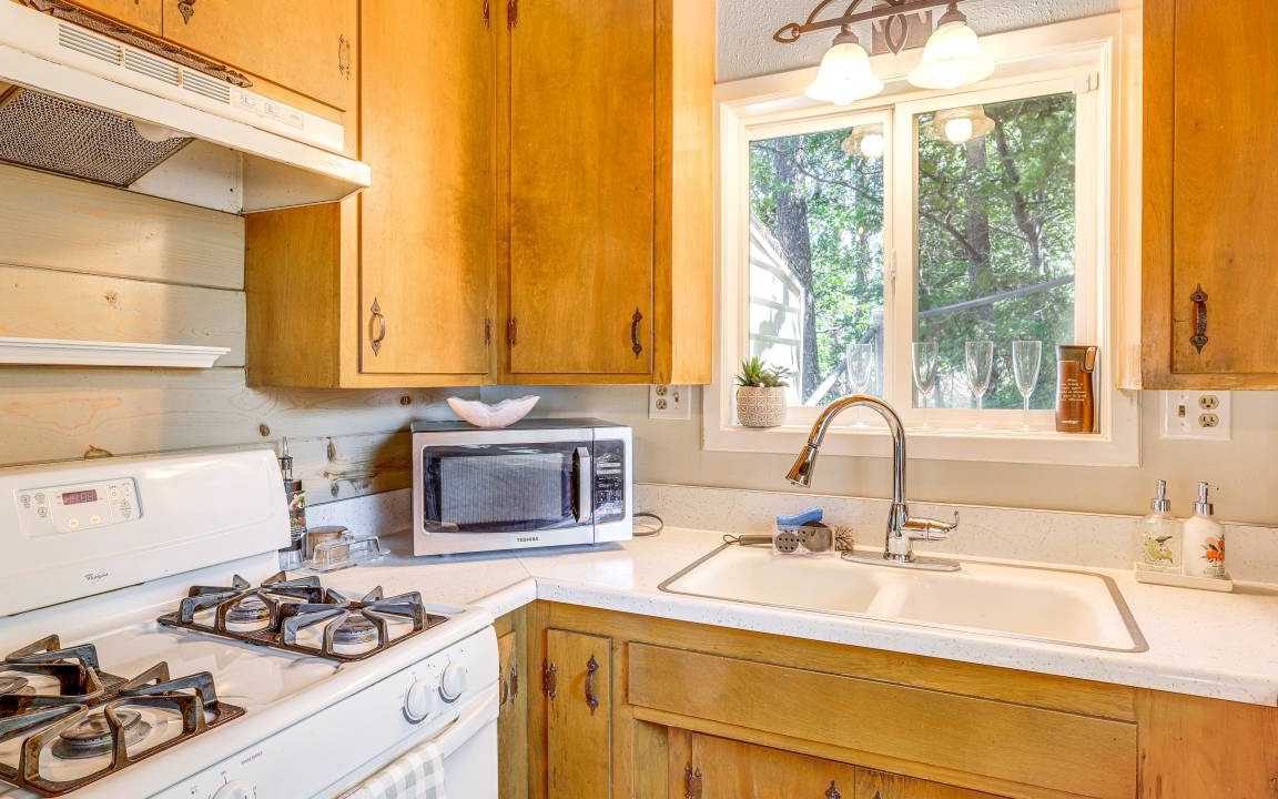 Photo of Kitchen in Arrowbear Lake
