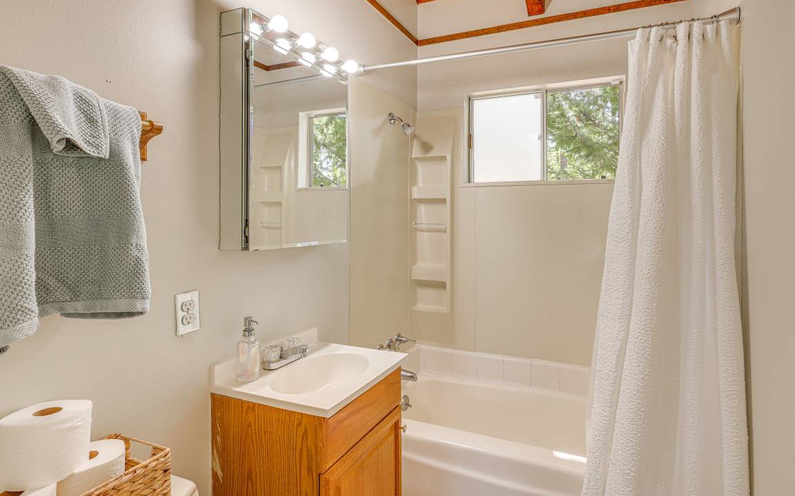 Photo of Bathroom in Arrowbear Lake