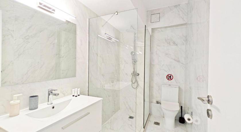 Photo of Bathroom in Amarousion
