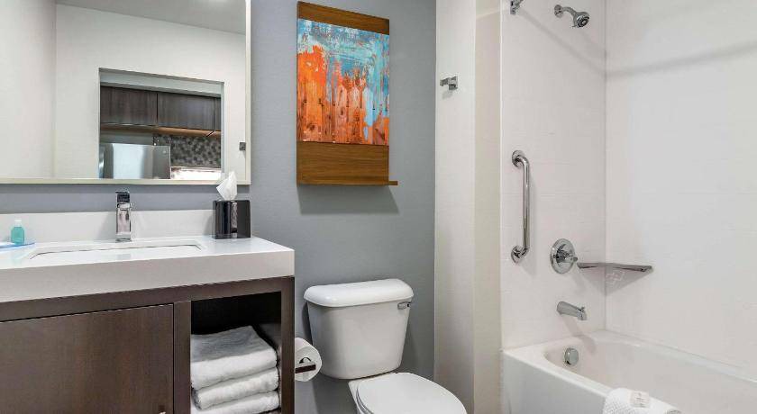 Photo of Bathroom in Waukee
