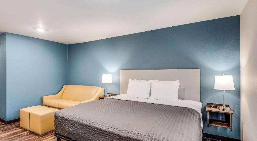Photo of Bedroom in West Des Moines