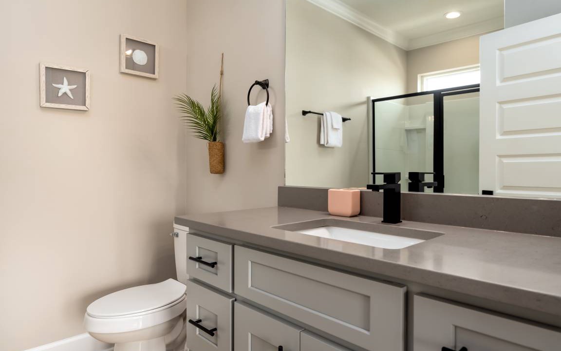 Photo of Bathroom in Dauphin Island