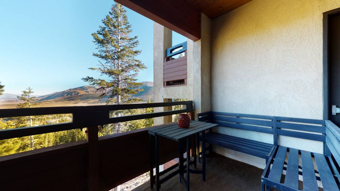 Photo of Patio Balcony in Mammoth Lakes