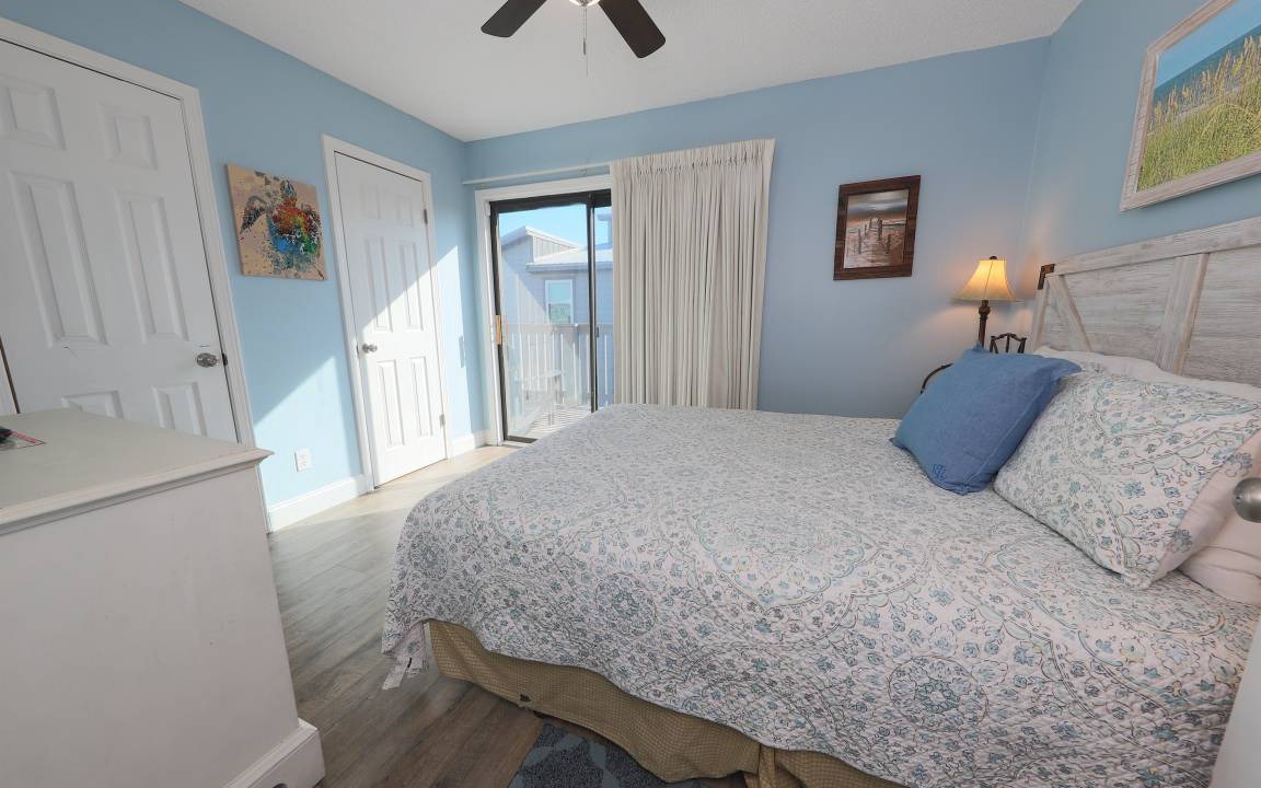 Photo of Bedroom in Gulf Shores