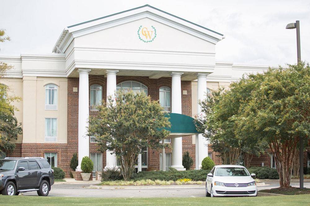 Photo of Others in Tuscumbia