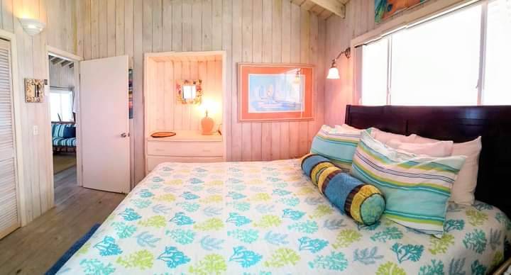 Photo of Bedroom in Staniel Cay