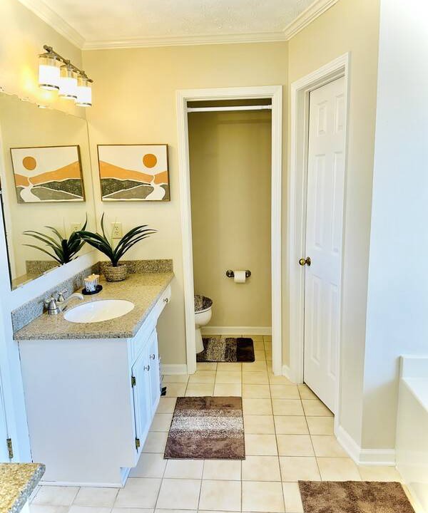 Photo of Bathroom in Gunter Afs