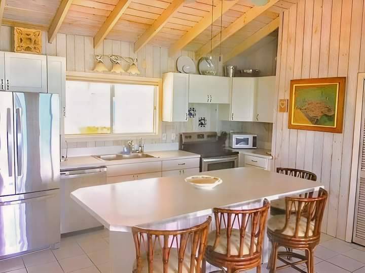 Photo of Kitchen in Staniel Cay