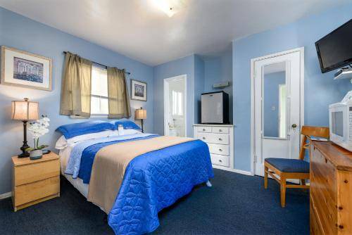 Photo of Bedroom in Sawtelle