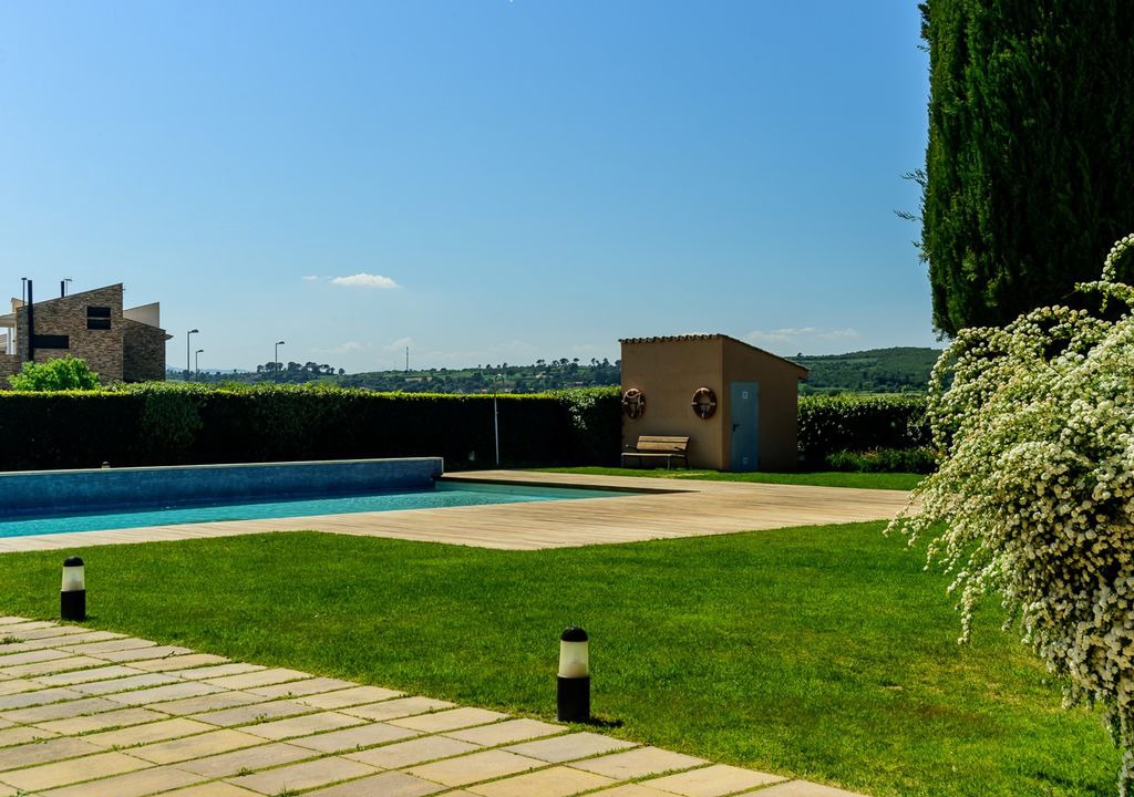 Photo of Outdoor in Albons