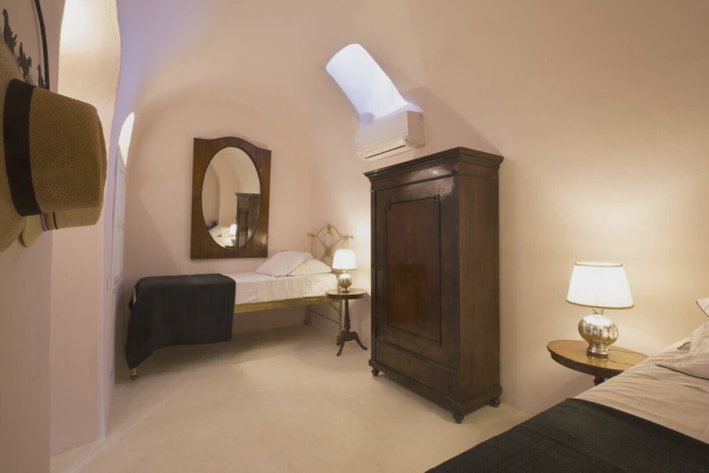 Photo of Bedroom in Vothon