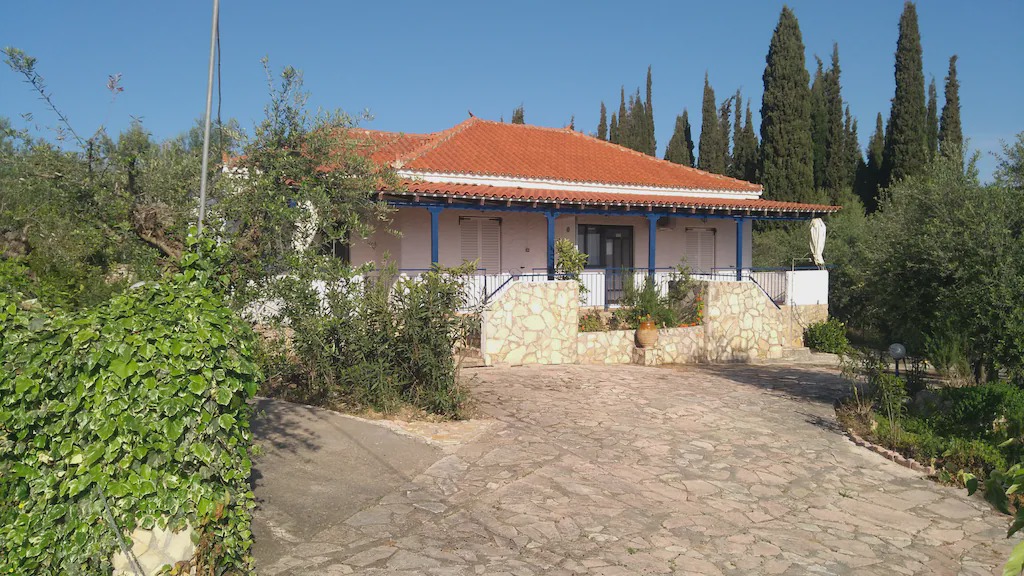 Photo of Buildings in Kompi