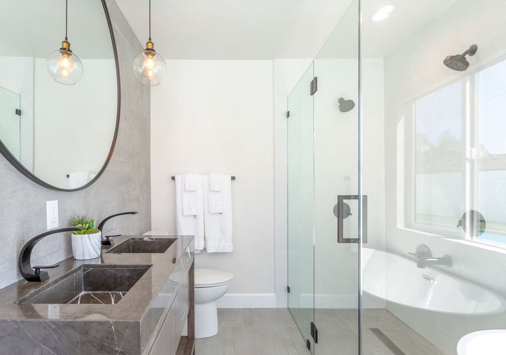 Photo of Bathroom in Bixby Knolls