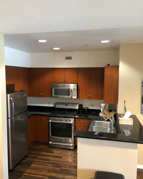 Photo of Kitchen in Platinum Triangle