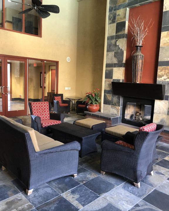 Photo of Livingroom in Platinum Triangle