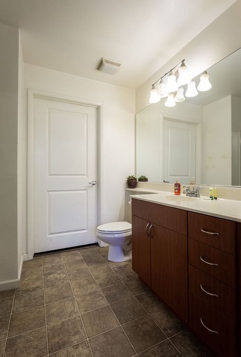 Photo of Kitchen in Platinum Triangle