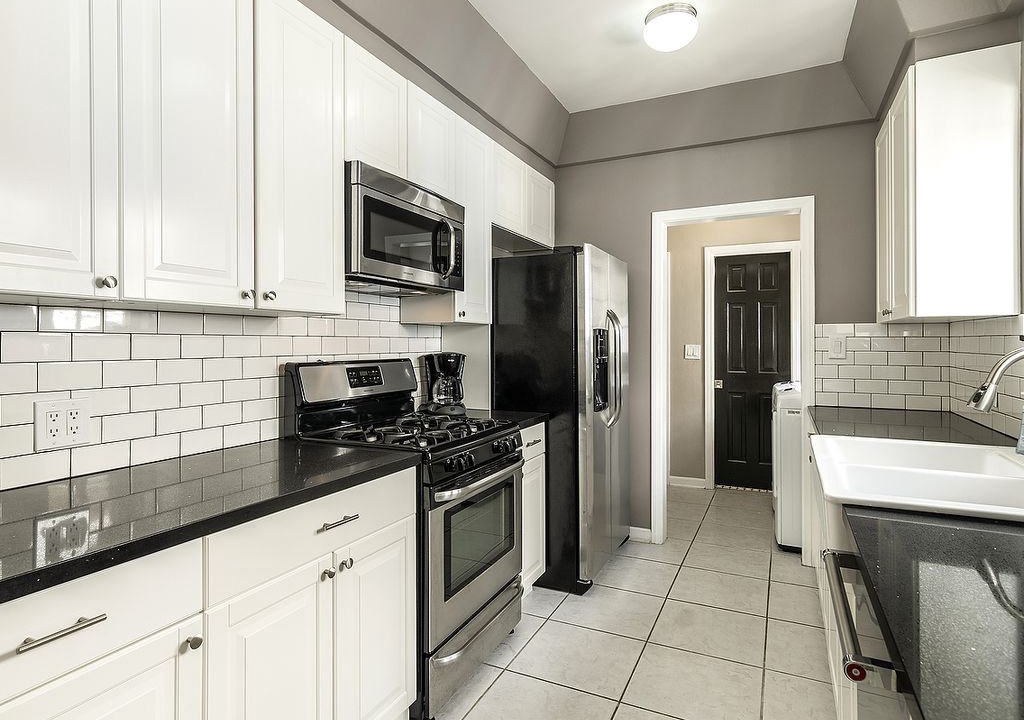 Photo of Kitchen in La Brea
