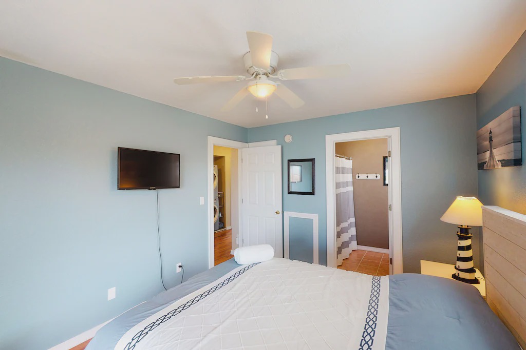 Photo of Bedroom in Avon