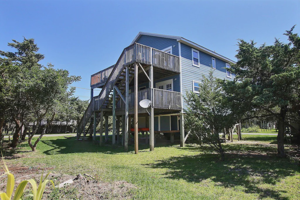 Photo of Buildings in Avon