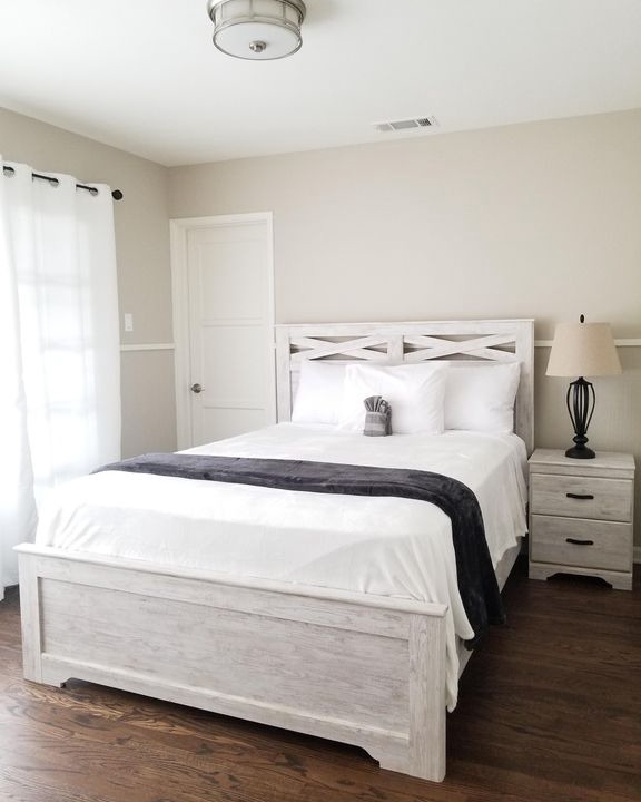 Photo of Bedroom in Mid City
