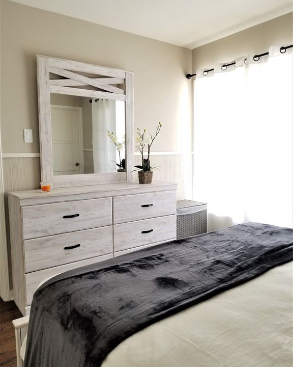 Photo of Bedroom in Mid City