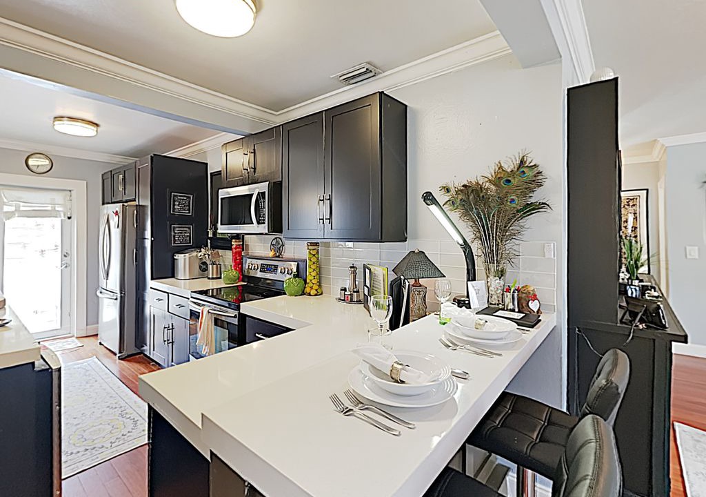 Photo of Kitchen in South Middle River