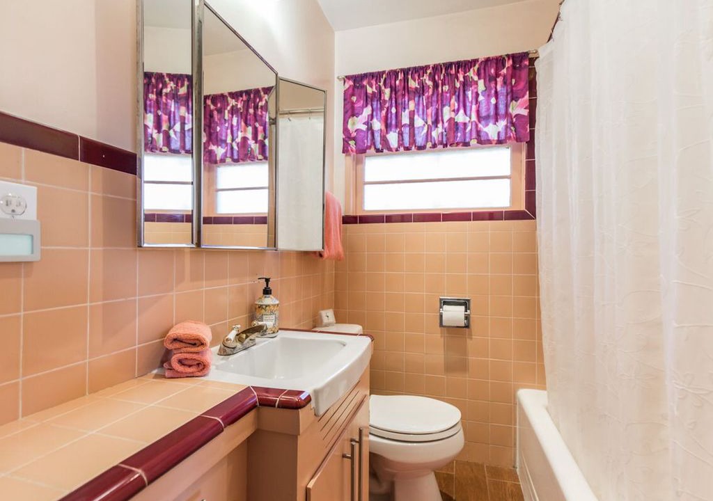 Photo of Bathroom in Sunset Junction