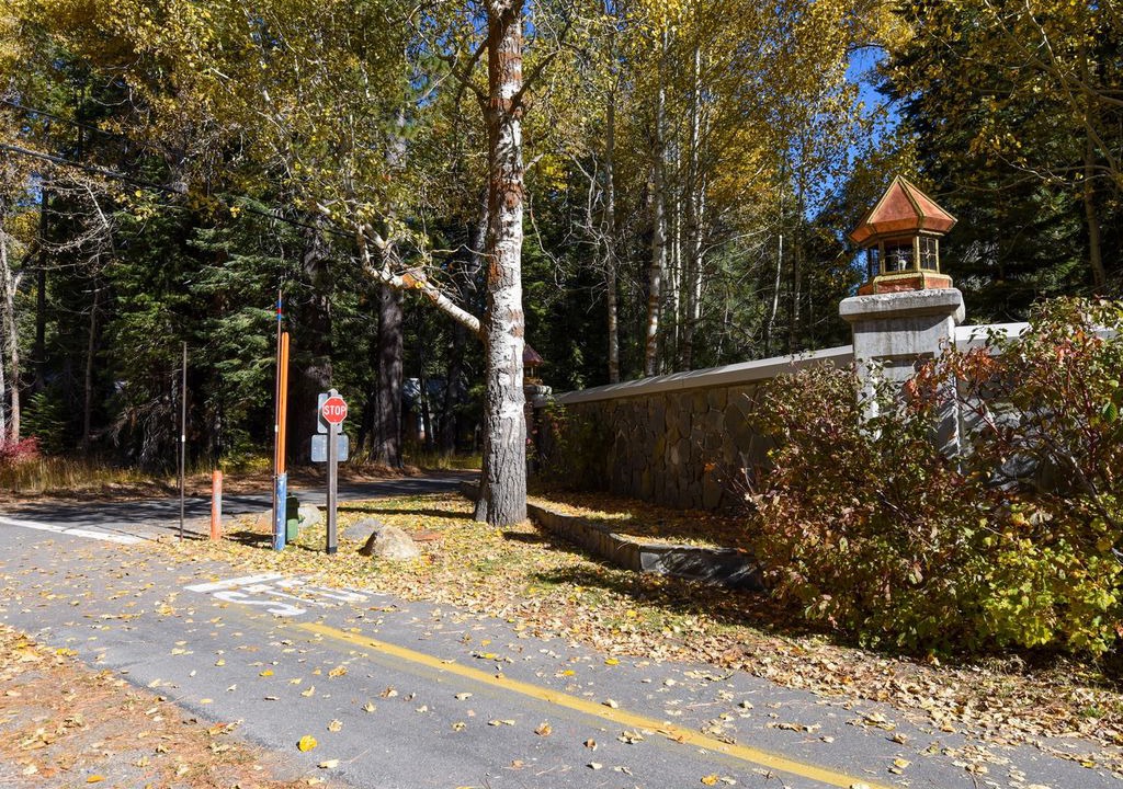 Photo of Others in Tahoe Pines