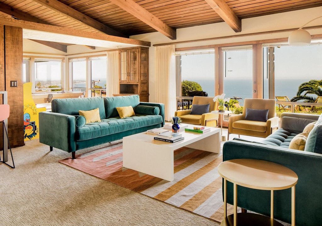 Photo of Livingroom in Western Malibu