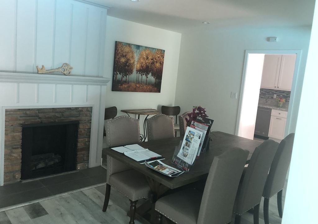 Photo of Livingroom in Toluca Lake