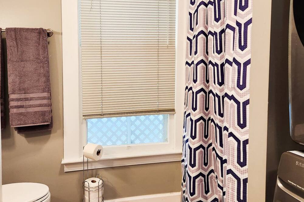 Photo of Bathroom in Erwin