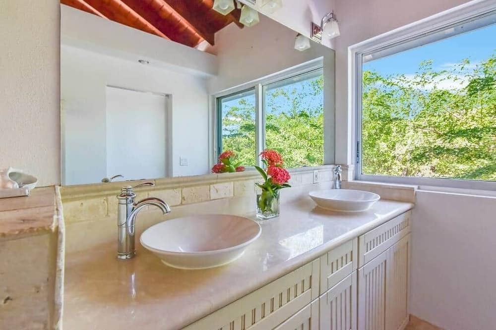 Photo of Bathroom in Hartswell