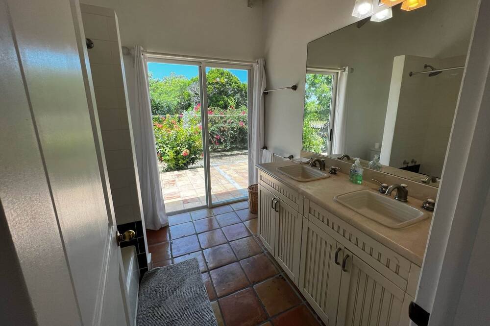 Photo of Bathroom in Hartswell