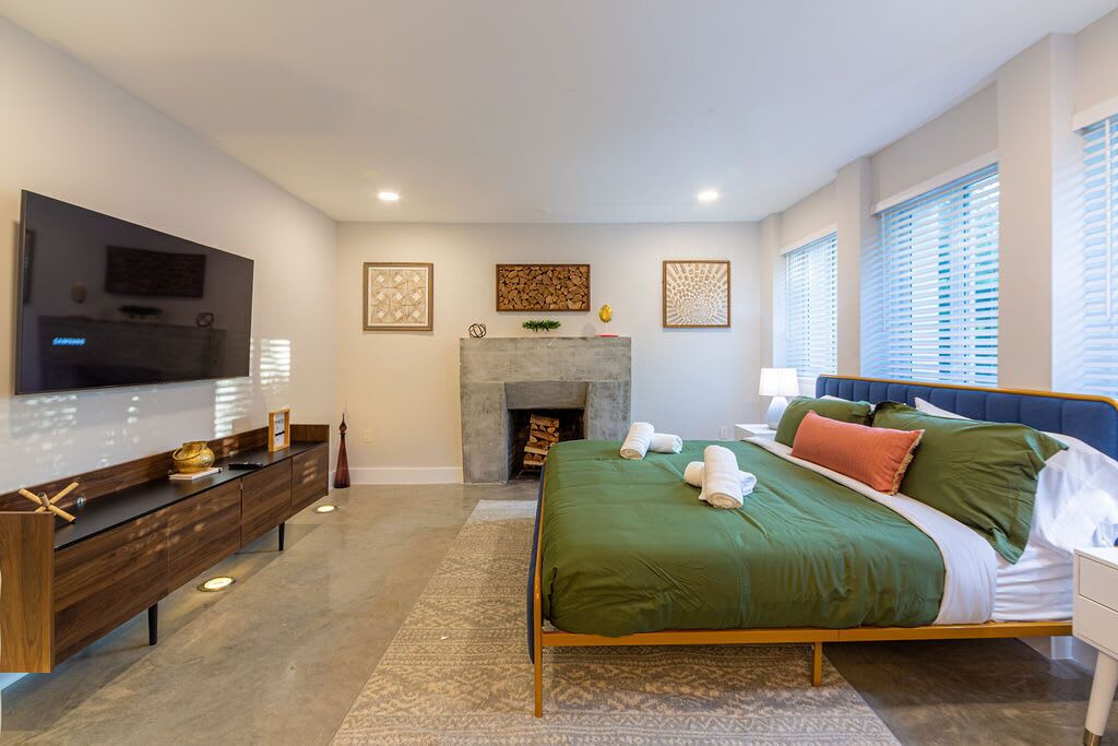 Photo of Bedroom in Biscayne Park