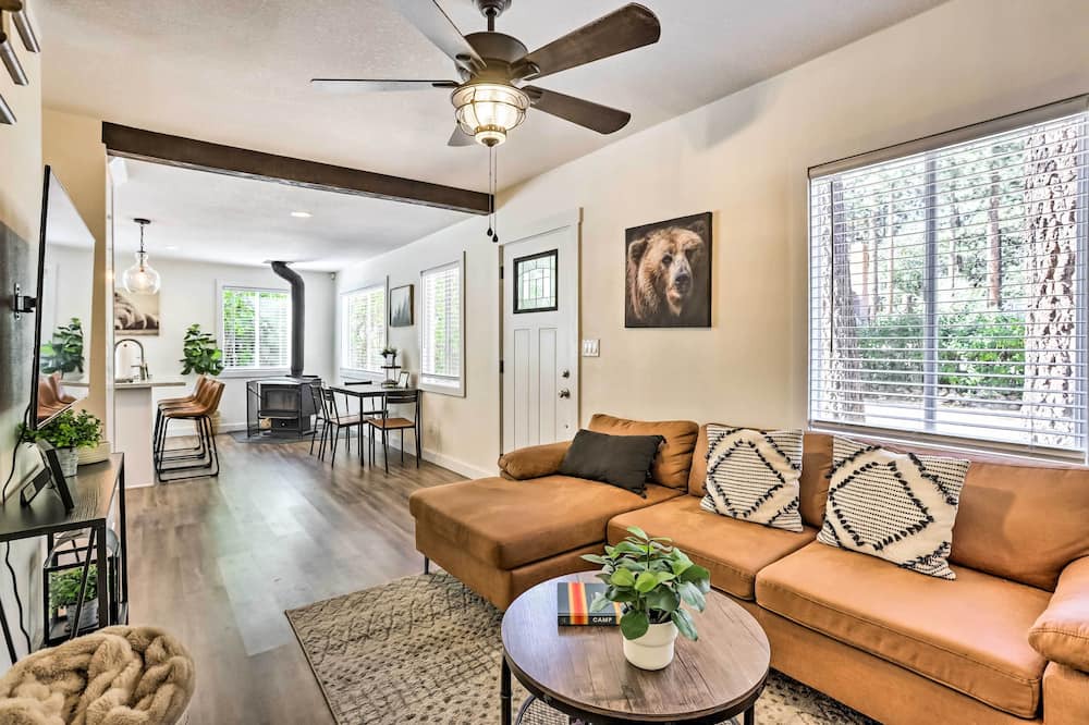 Photo of Livingroom in Sugarloaf