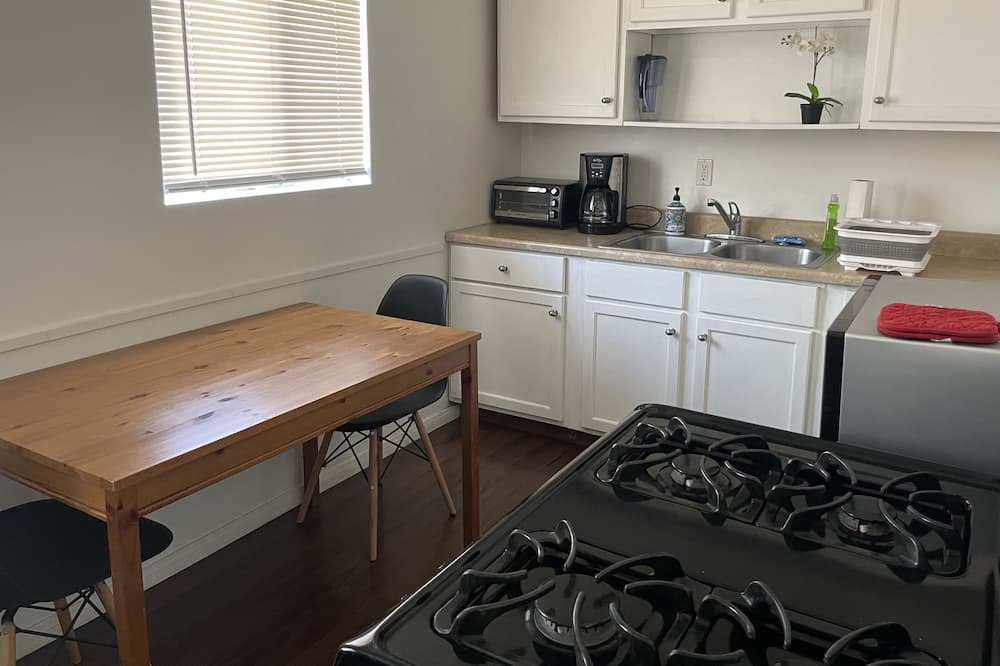 Photo of Kitchen in Valley Village
