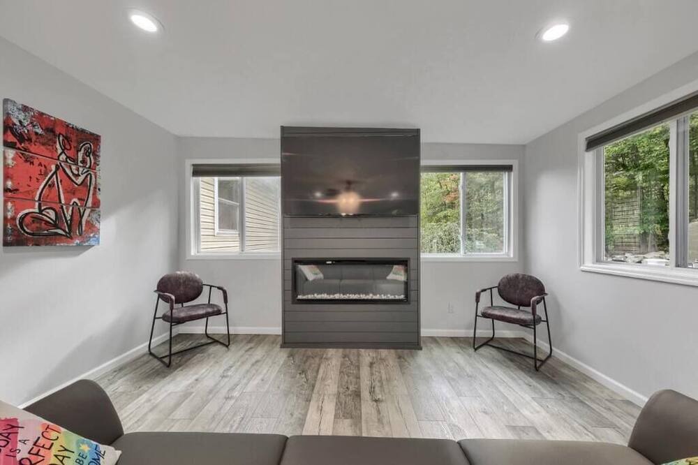 Photo of Bedroom in Monroe