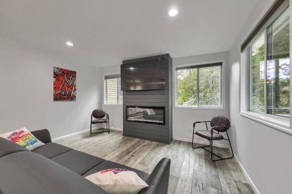 Photo of Bedroom in Monroe