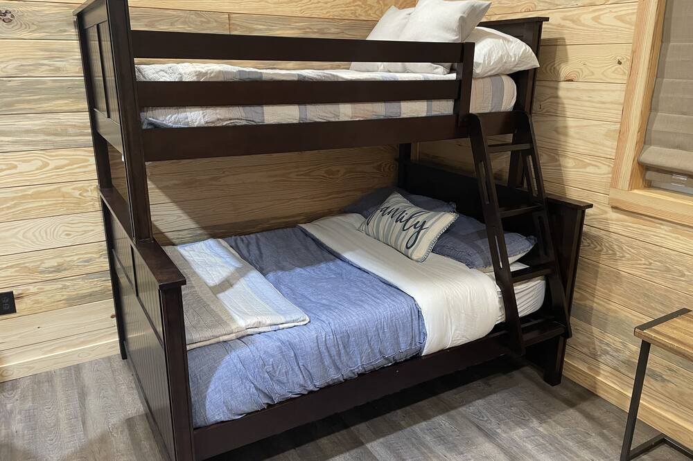 Photo of Bedroom in Selma