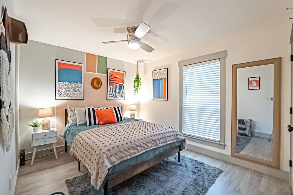 Photo of Bedroom in East Pensacola Heights