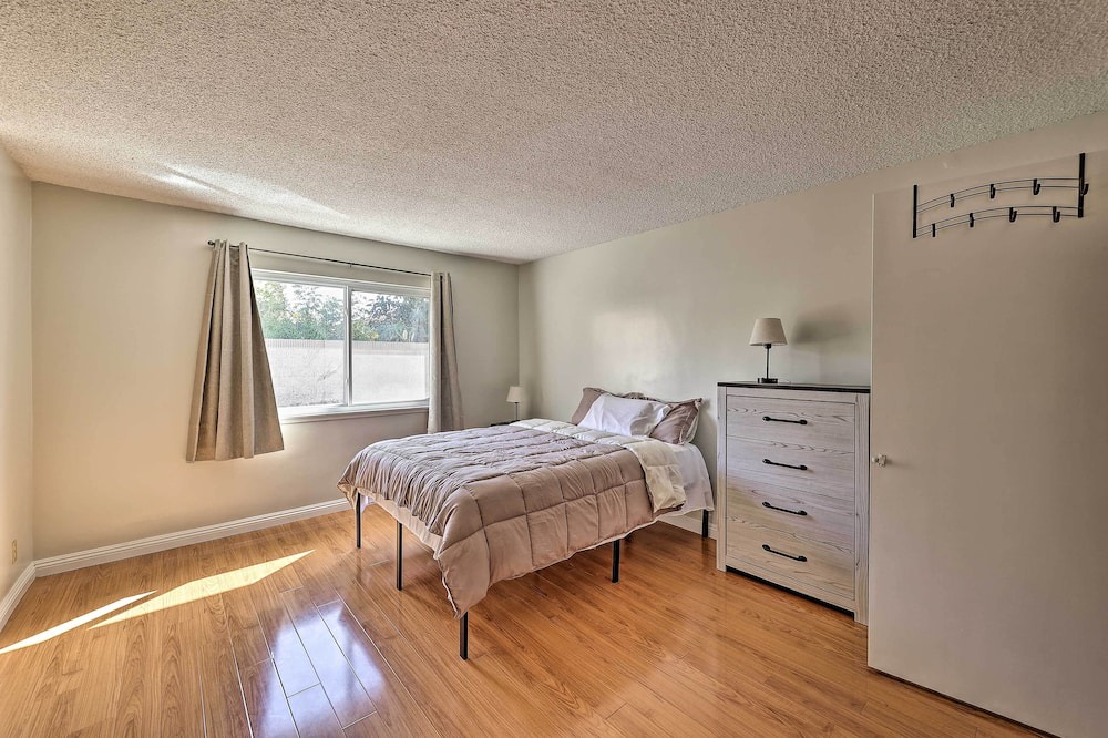 Photo of Bathroom in Southeast Anaheim
