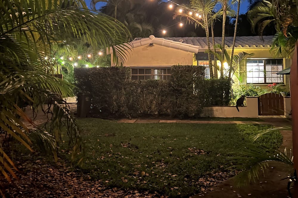 Photo of Others in Biscayne Park