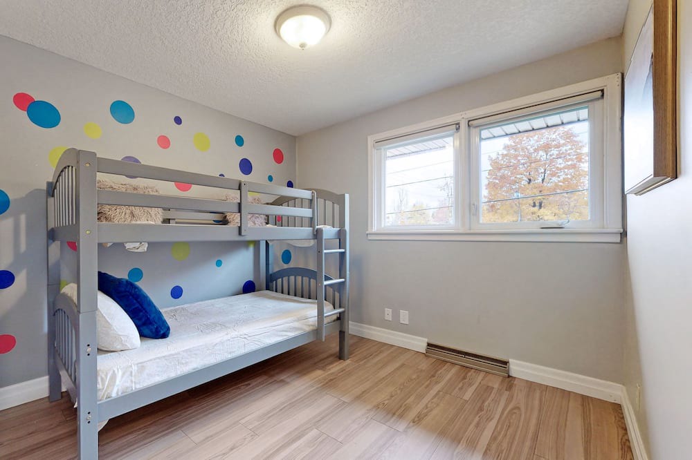 Photo of Bedroom in Township of Woolwich