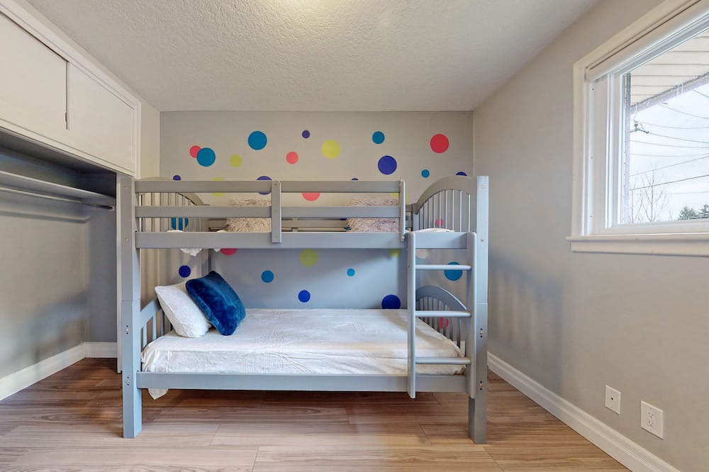 Photo of Bedroom in Township of Woolwich