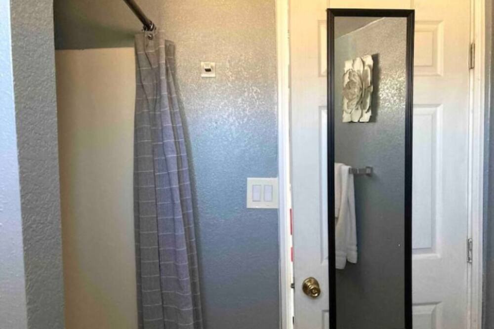 Photo of Bathroom in Banning