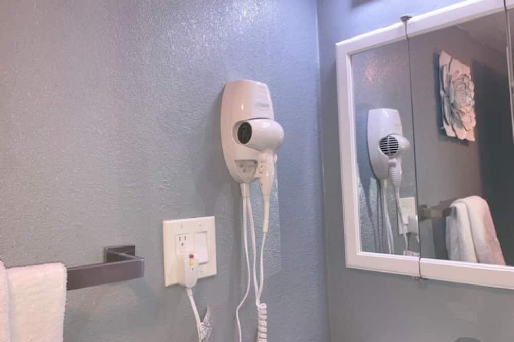 Photo of Bathroom in Banning
