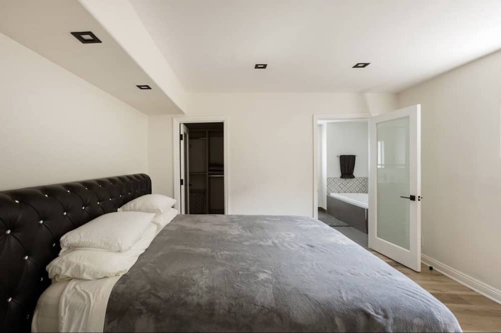 Photo of Bedroom in Melrose